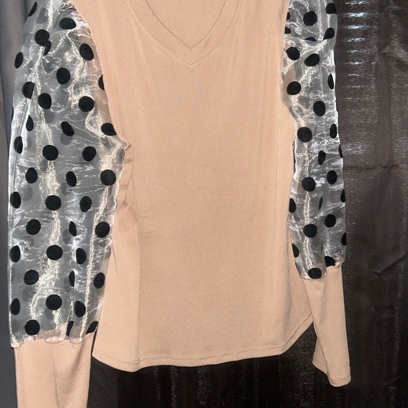 SHEIN Tops - Polka Dot Sleeve Beige Top